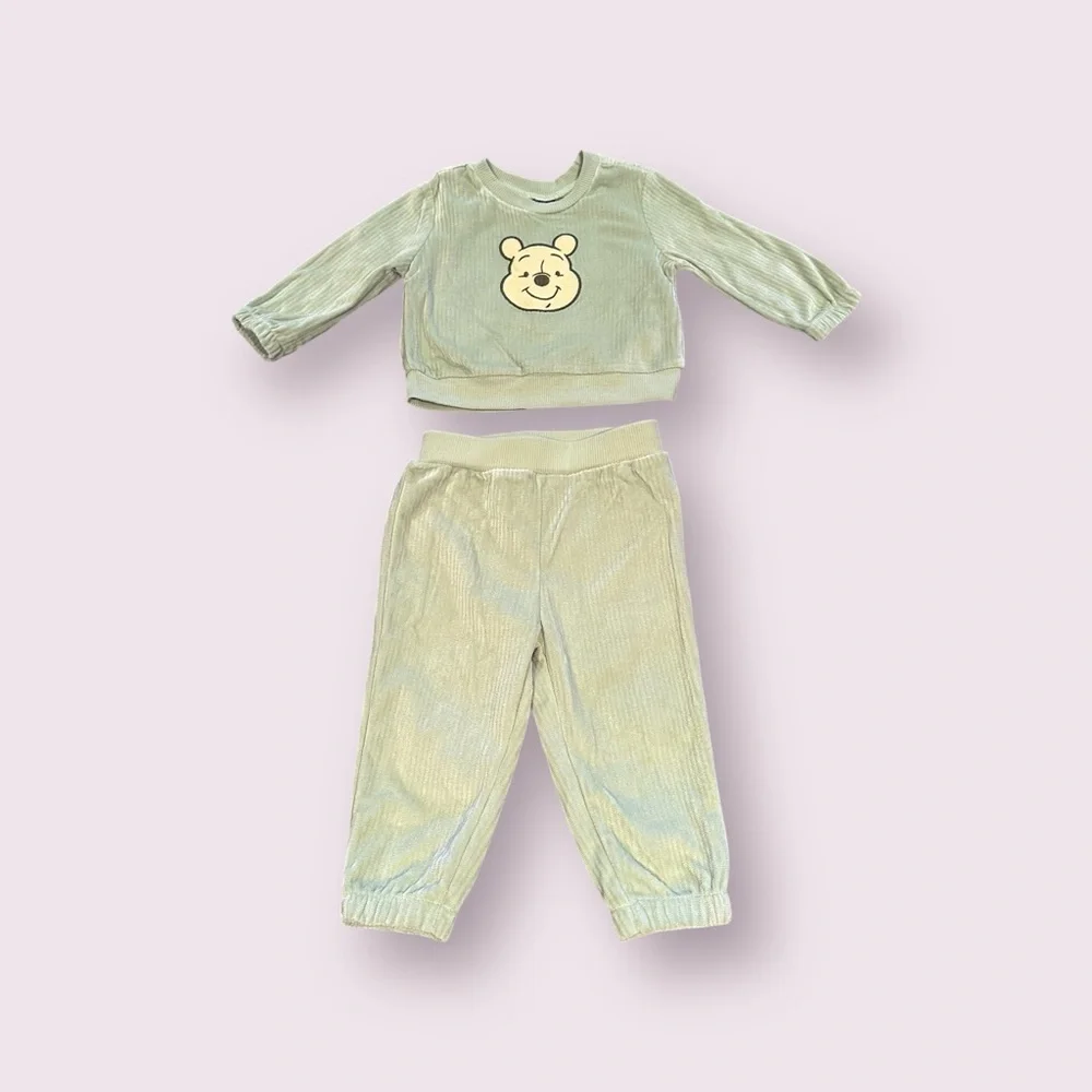 NWOT Disney Baby Light Green Winnie the Pooh Soft Fabric Outfit Size 12 Months